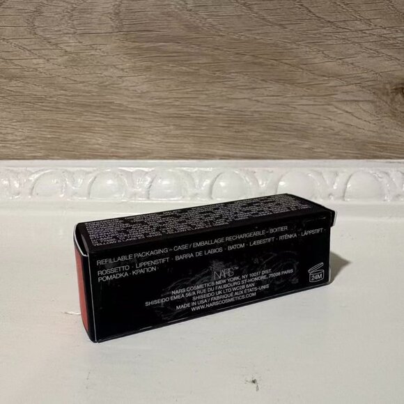 NARS Explicit Lipstick 851 EXHIBITION - 0.13 oz / 3.8 g - Minor Damaged Box - Picture 3 of 7